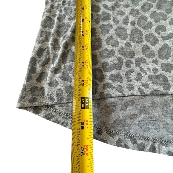 Zoe + Liv Gray Leopard Print Kids Tee - Picture 4 of 5